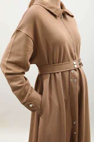 Geniş Yaka Kemerli Elbise Taba - 9