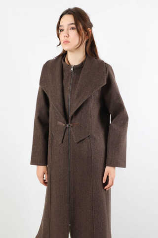 Geniş Yaka Önden Tokalı Kaban Kahverengi - 2