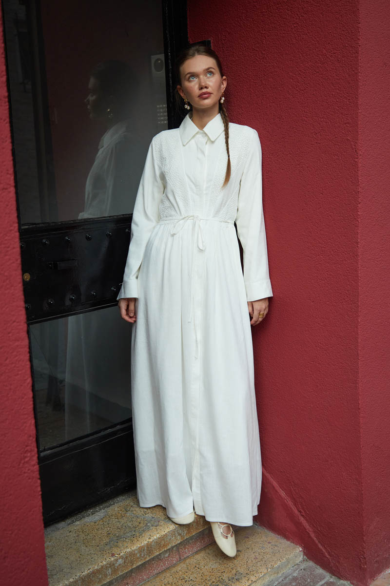 Gizli Düğmeli Dantelli Elbise Beyaz