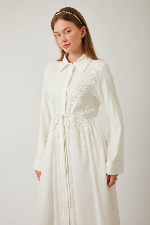 Gizli Düğmeli Dantelli Elbise Beyaz - 11