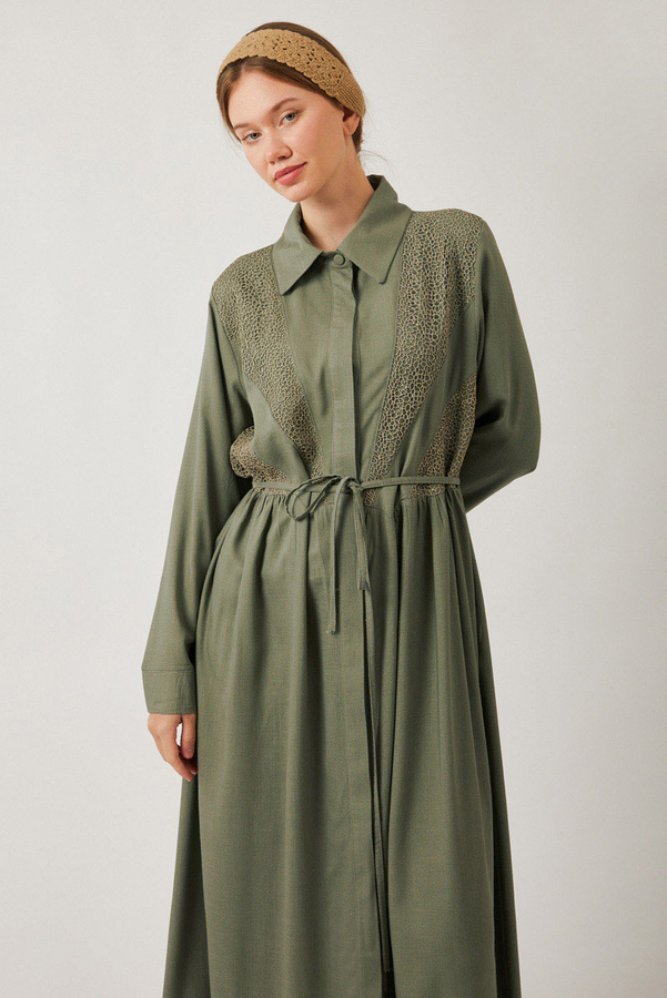 Gizli Düğmeli Dantelli Elbise Haki - 2