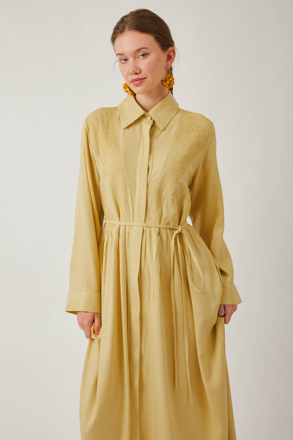 Gizli Düğmeli Dantelli Elbise Tereyağı Sarısı - 2