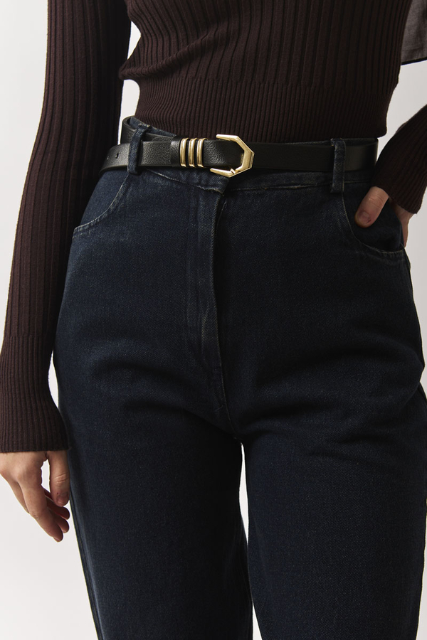 Gold Buckle Belt Black - 4