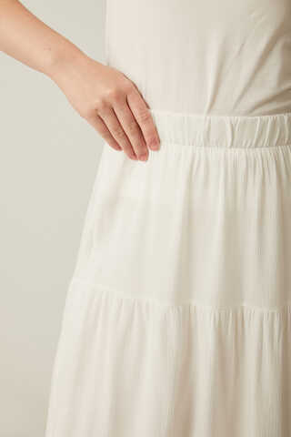 Kat Detaylı Etek Beyaz - 3