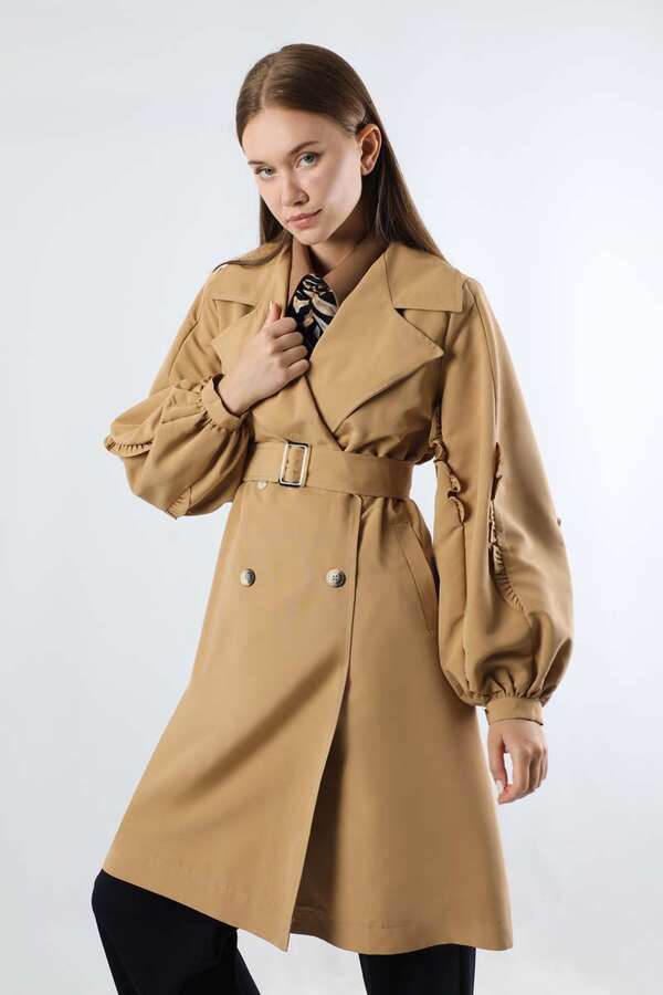 Kolları Fırfırlı Trençkot Camel - 2