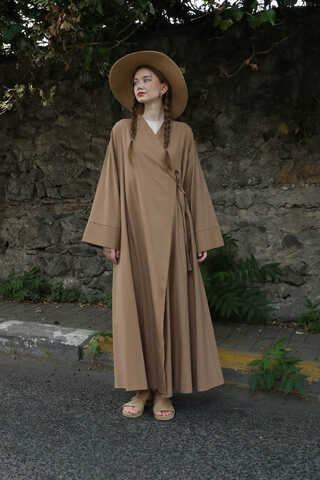 Kruvaze Bağlamalı Abaya Camel - 1
