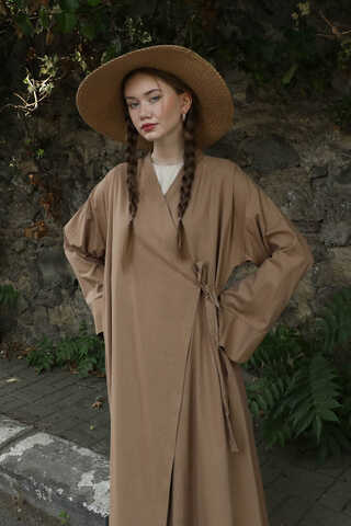 Kruvaze Bağlamalı Abaya Camel - 6