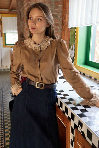 Lace Detail Short Suede Shirt Camel - 3