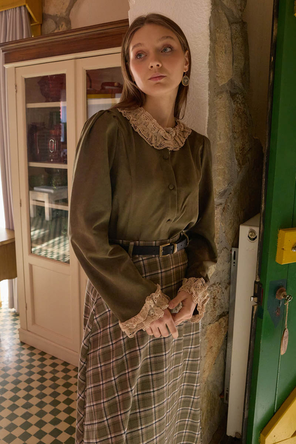 Lace Detail Short Suede Shirt Khaki - 11