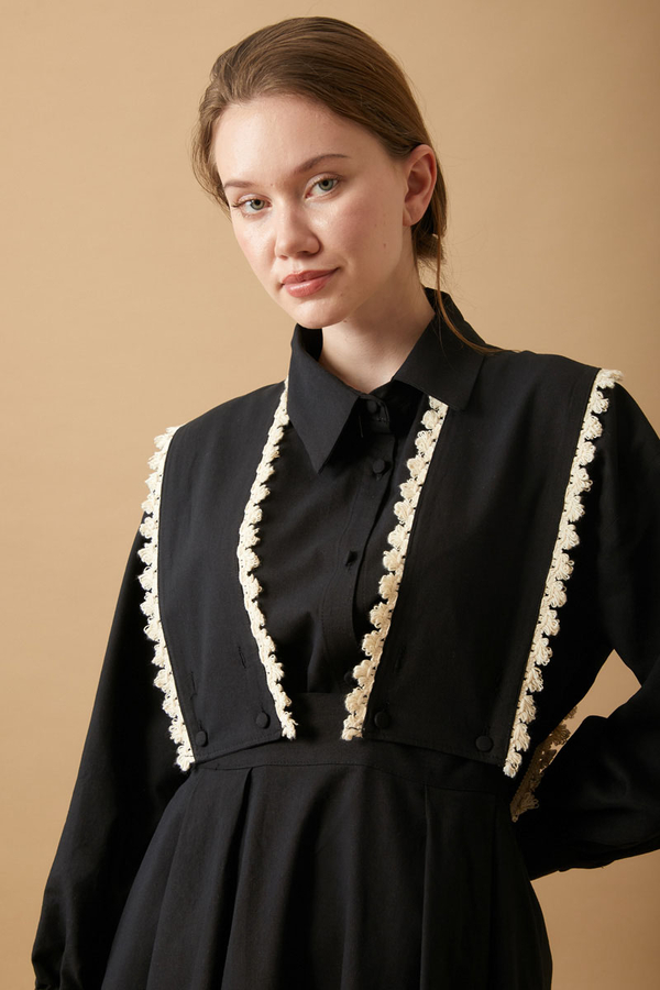 Lace Pinafore Black - 10