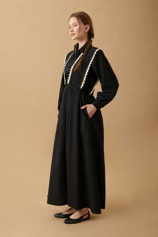 Lace Pinafore Black - 11