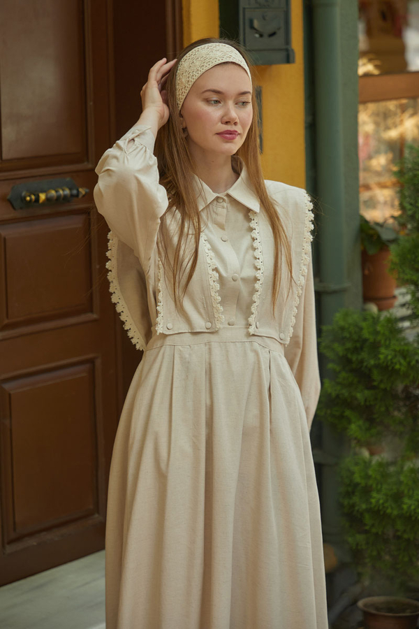 Lace Pinafore Stone  - 3