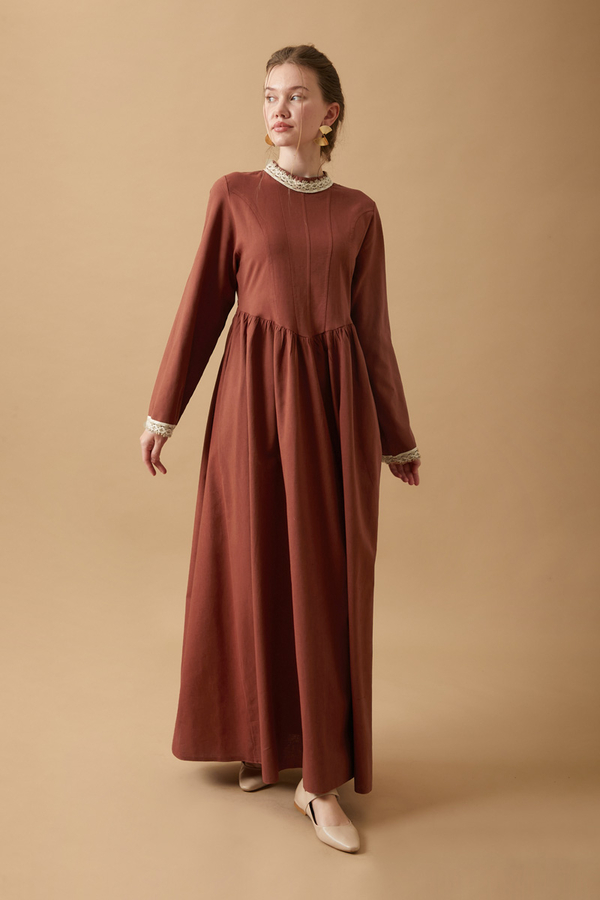 Lace-Trimmed Linen Dress Brick - 13
