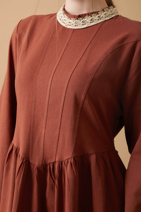 Lace-Trimmed Linen Dress Brick - 14