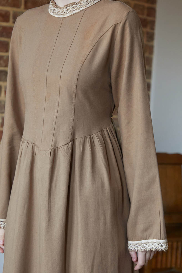 Lace-Trimmed Linen Dress Camel  - 4