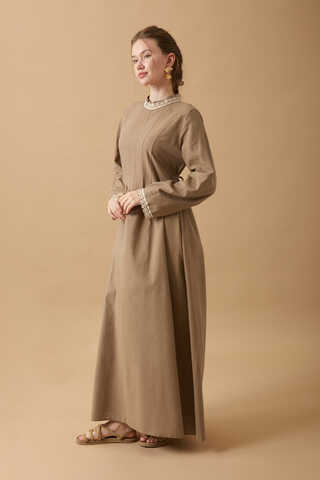 Lace-Trimmed Linen Dress Camel - 9