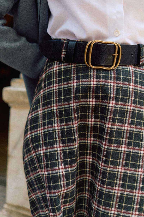 Large Oval Buckle Belt Black