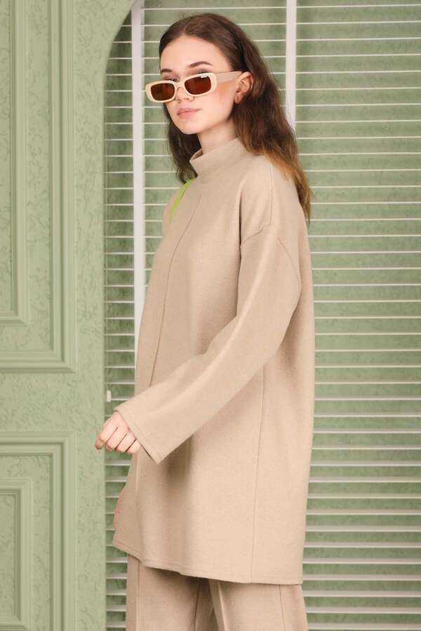 Medium Striped Suit Beige - 5