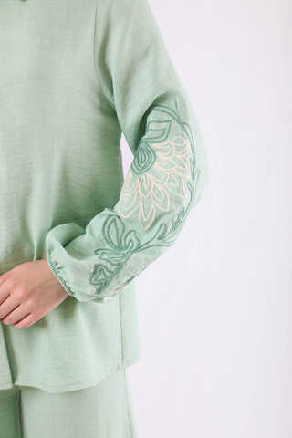 Nakış Detaylı Keten Takım Su Yeşili - 3