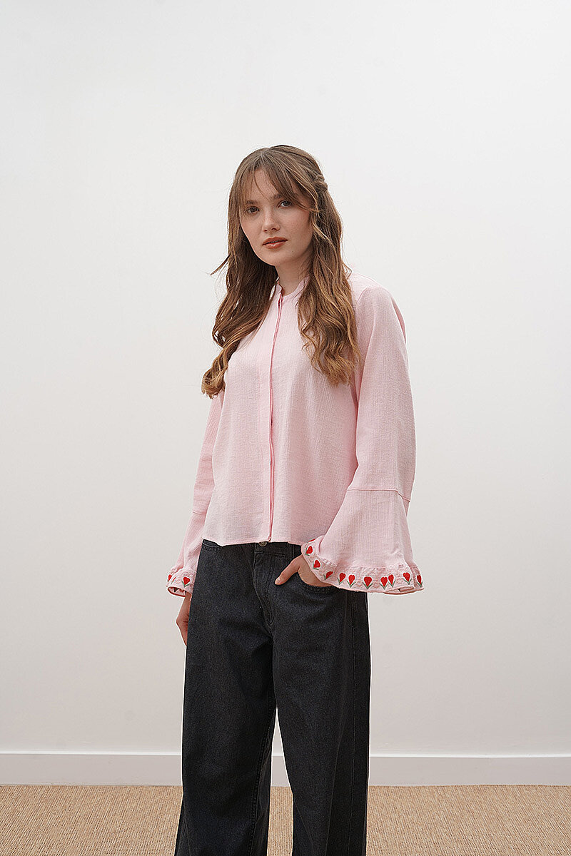 Nakış Detaylı Volan Kol Bluz Toz Pembe - 3
