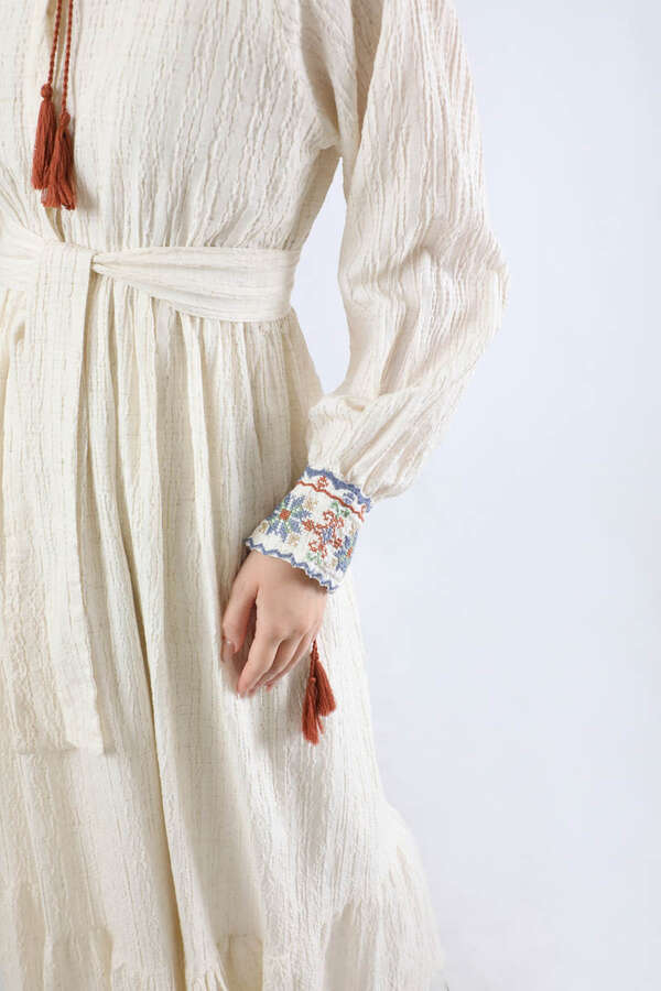 Nakışlı Bebe Yaka Elbise Lila - 4