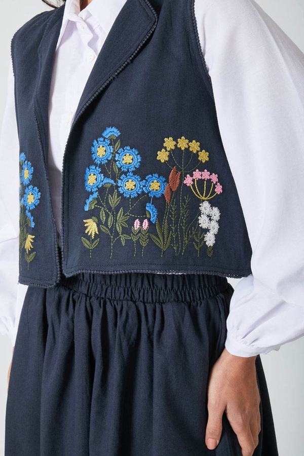 Embroidered Vest Skirt Set Navy - 10