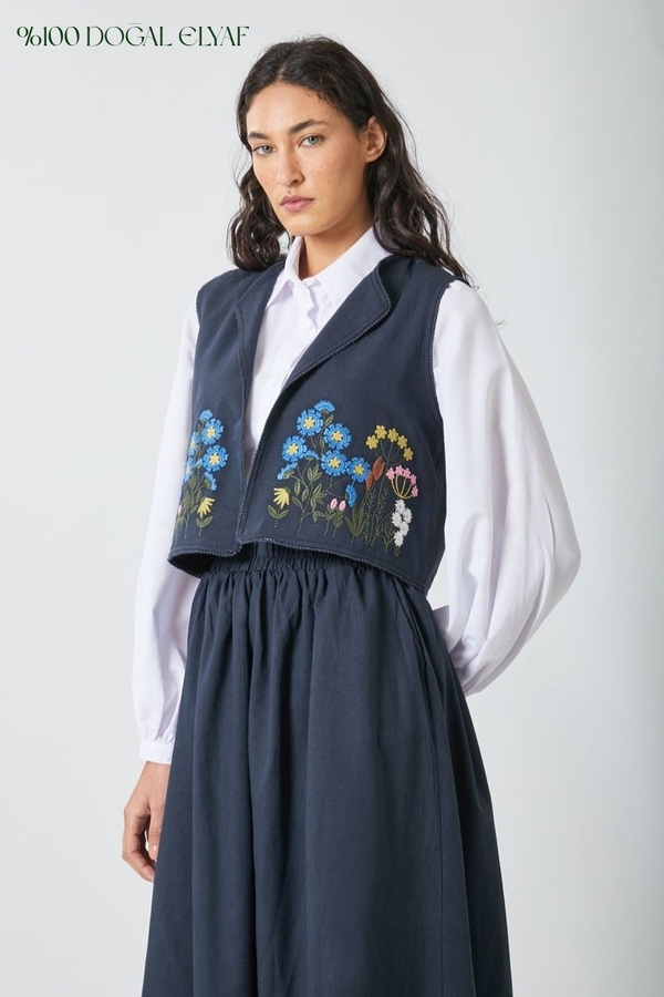 Embroidered Vest Skirt Set Navy - 1