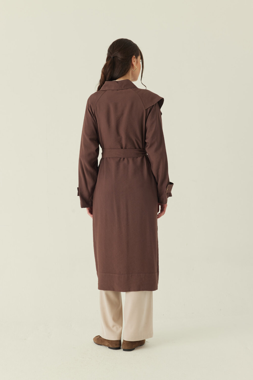Omuzdan Parçalı Tensel Trençkot Kahverengi - 5
