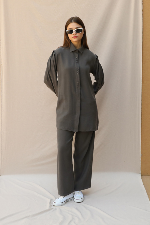 Omuzu Pileli Gömlek Takım Füme - 2