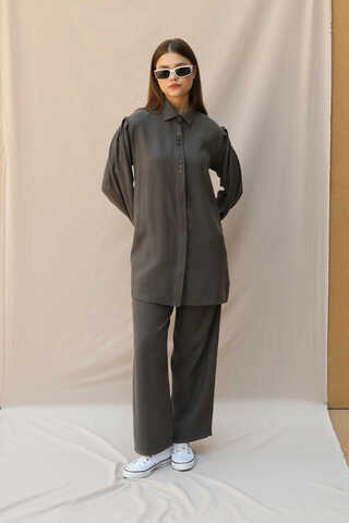 Omuzu Pileli Gömlek Takım Füme - 2