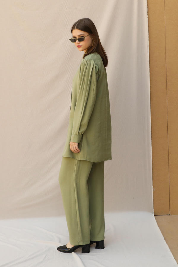 Omuzu Pileli Gömlek Takım Yağ Yeşili - 5
