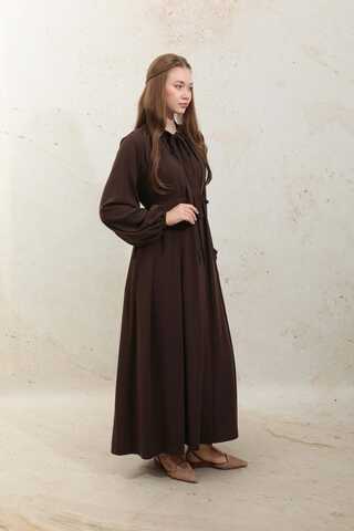 Omzu Pileli Fularlı Elbise Acı Kahve - 5