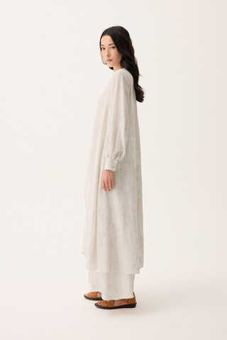 Önü Oval Kesim Takım Beyaz - 9