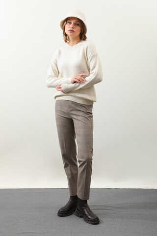 Önü Oval Kısa Kazak Krem - 2