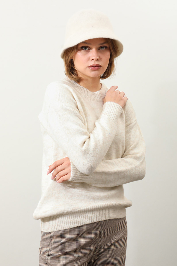 Önü Oval Kısa Kazak Krem - 3