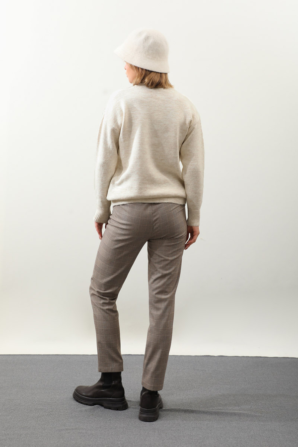 Önü Oval Kısa Kazak Krem - 6