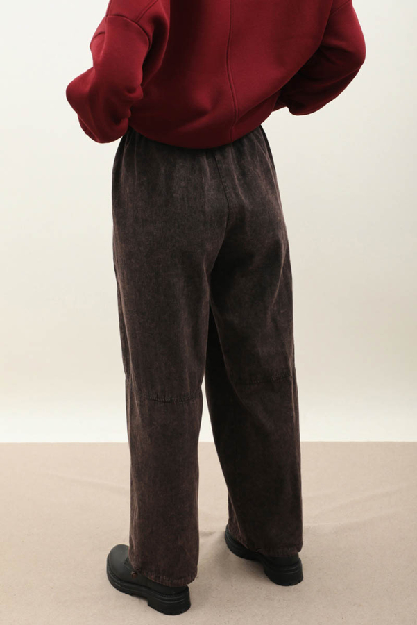 Paçası Lastikli Bol Pantolon Yıkamalı Kahverengi - 4