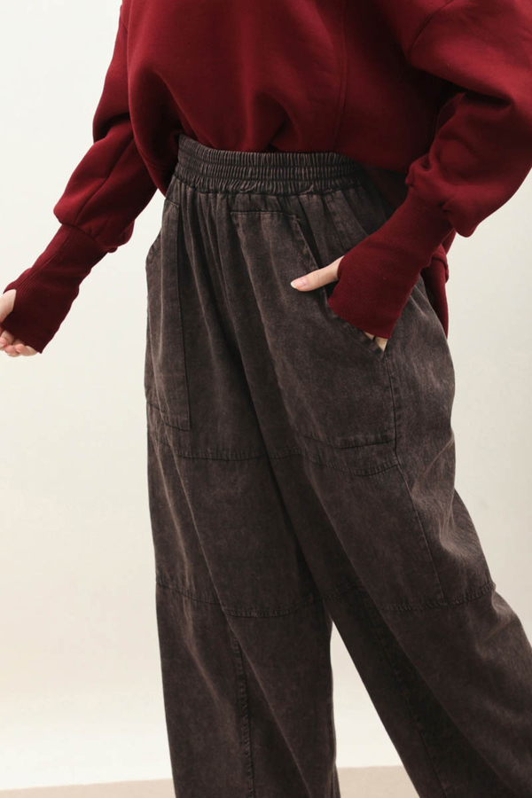 Paçası Lastikli Bol Pantolon Yıkamalı Kahverengi - 2