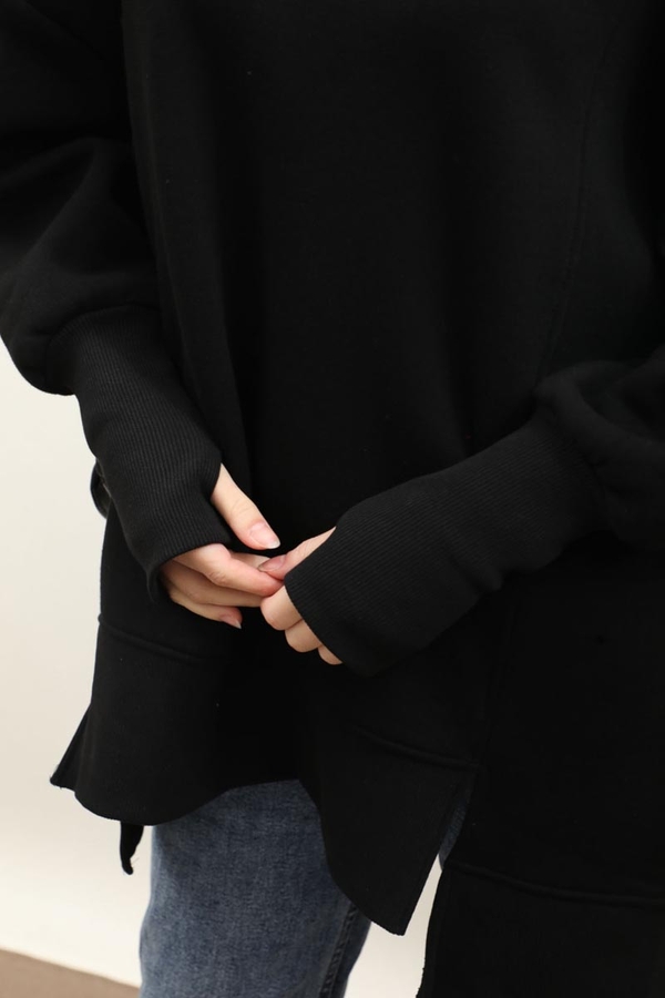 Parmak Geçirme Detaylı Sweatshirt Siyah - 5