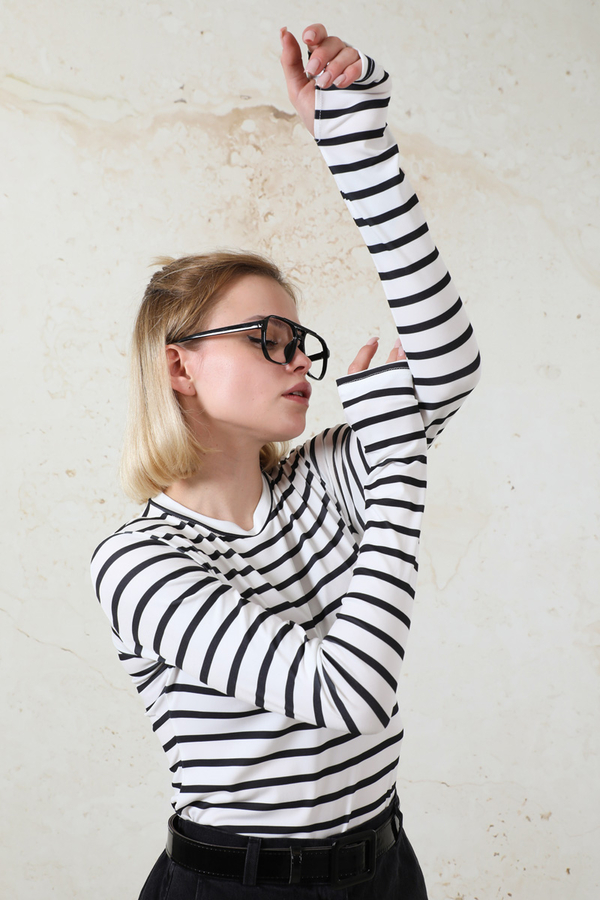 Parmaklı Çizgili Body Siyah - 2