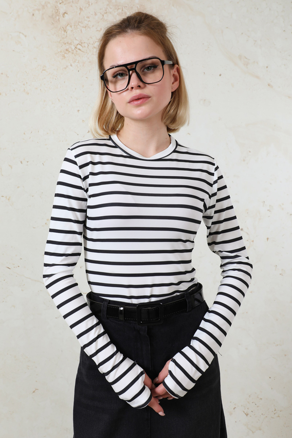 Parmaklı Çizgili Body Siyah - 1