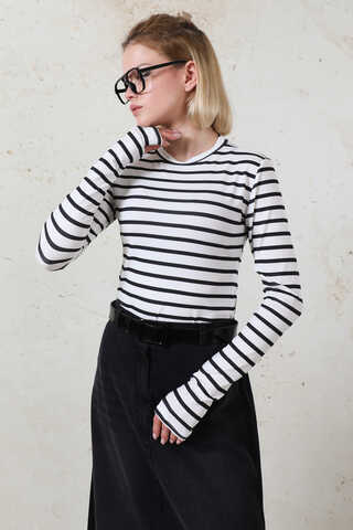 Parmaklı Çizgili Body Siyah - 4