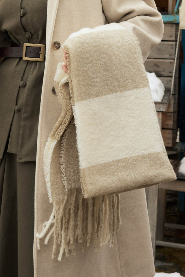 Patterned Bouclé Scarf Mink - 4