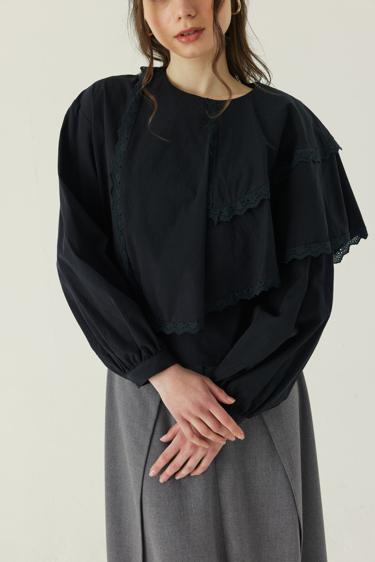 Pelerinli Poplin Gömlek Siyah