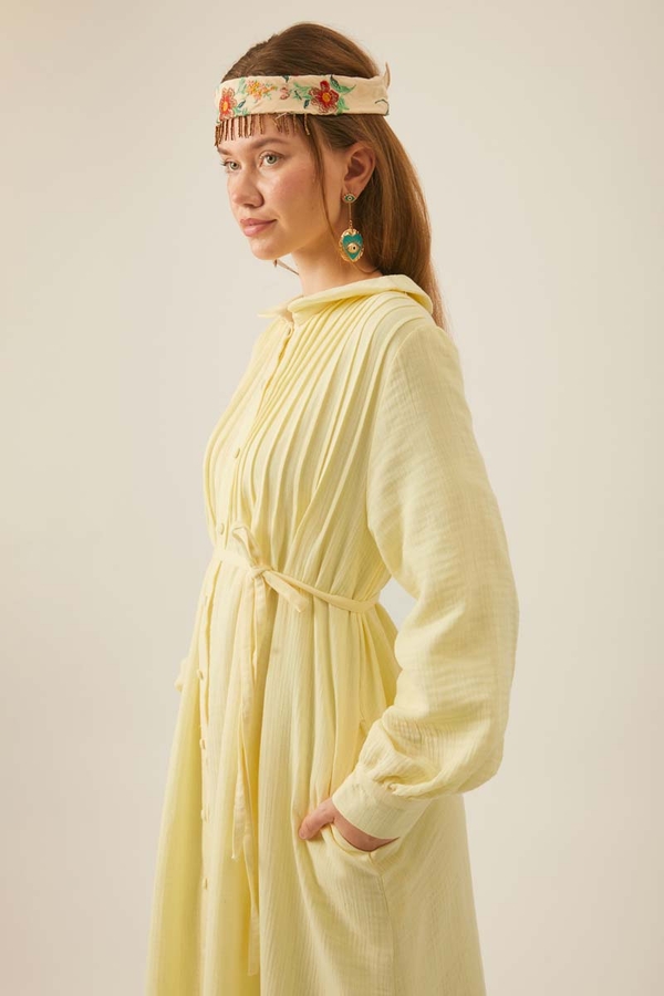 Peter Pan Collar Muslin Dress with Pintuck Details Butter Yellow - 4