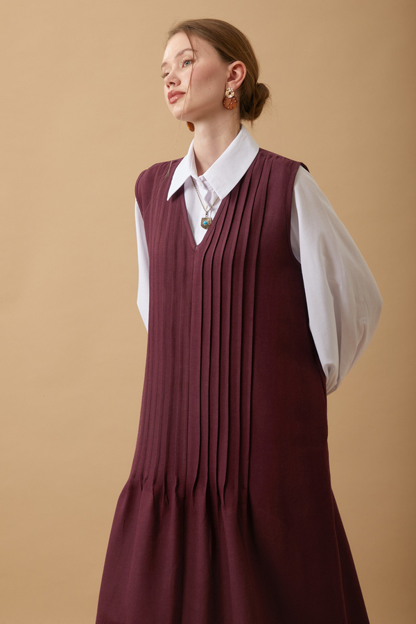Pin Tuck Detail Dress Burgundy - 4