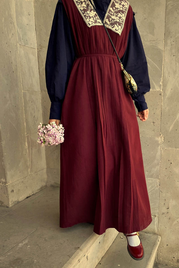 Pin Tuck Detail Dress Burgundy - 2