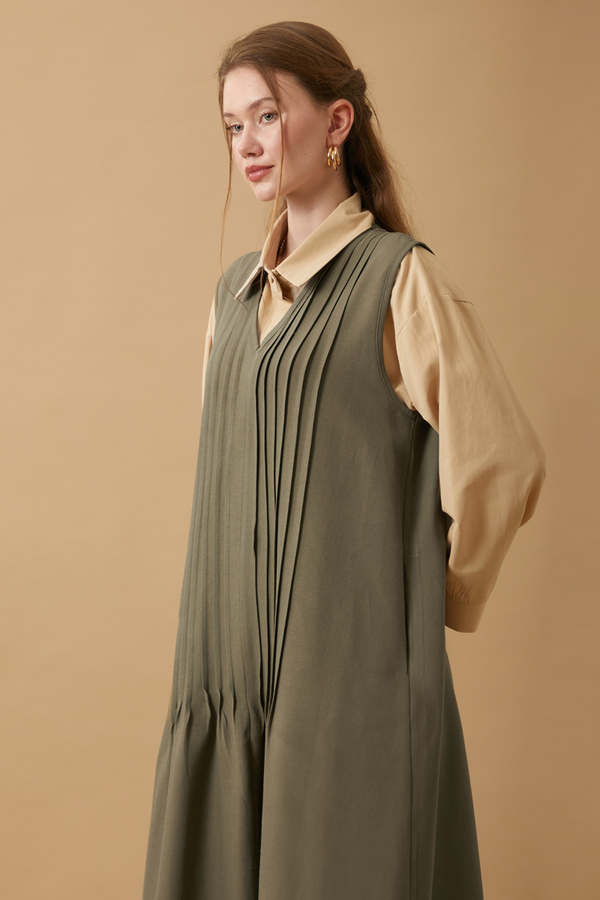 Pin Tuck Detail Dress Khaki - 9