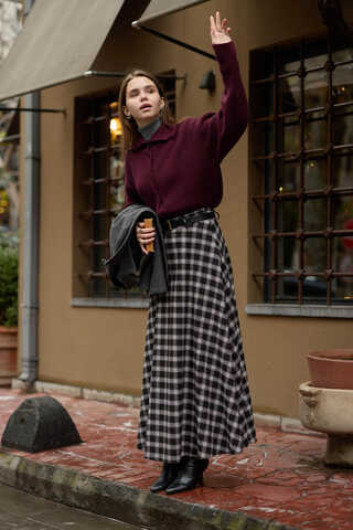 Plaid Pattern A-Line Skirt Black - 8