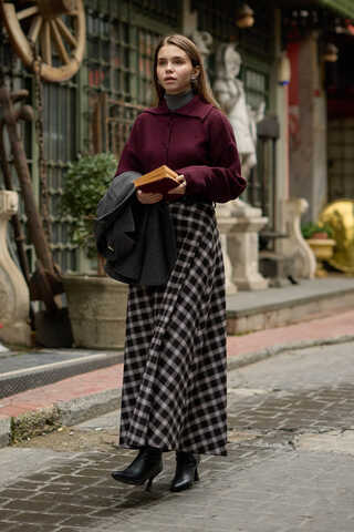 Plaid Pattern A-Line Skirt Black - 2